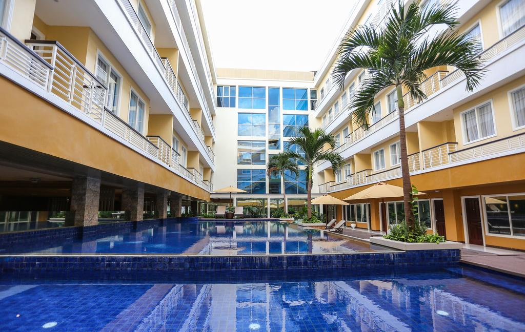 Sylvia Hotel Premier Kupang Exterior foto
