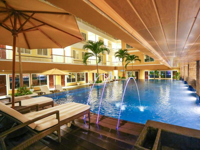 Sylvia Hotel Premier Kupang Exterior foto